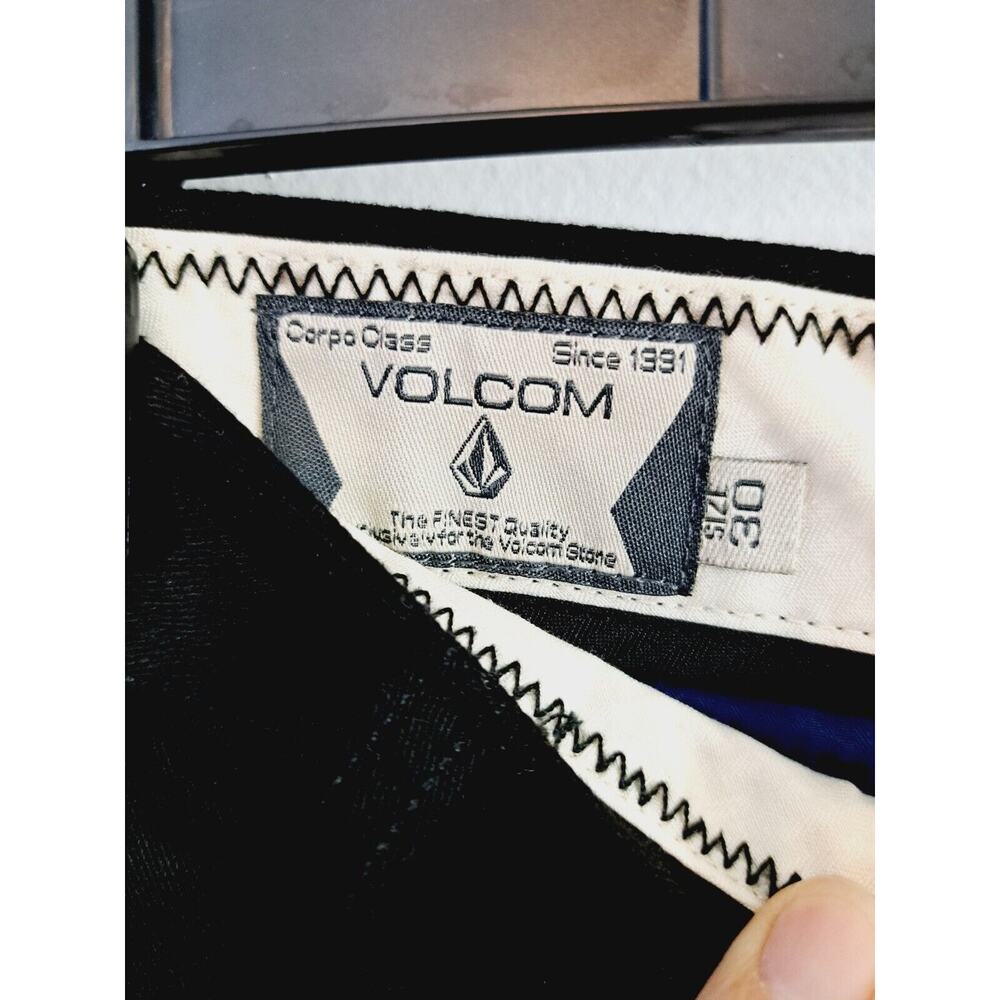NWT $50 Volcom VMonty Black Straight Chino Stretch Shorts Golf Travel Size 30 - Picture 3 of 6